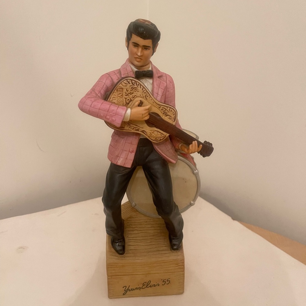 Vintage McCormick Bourbon Whiskey Limited Edition Elvis Presley decanter EP24948